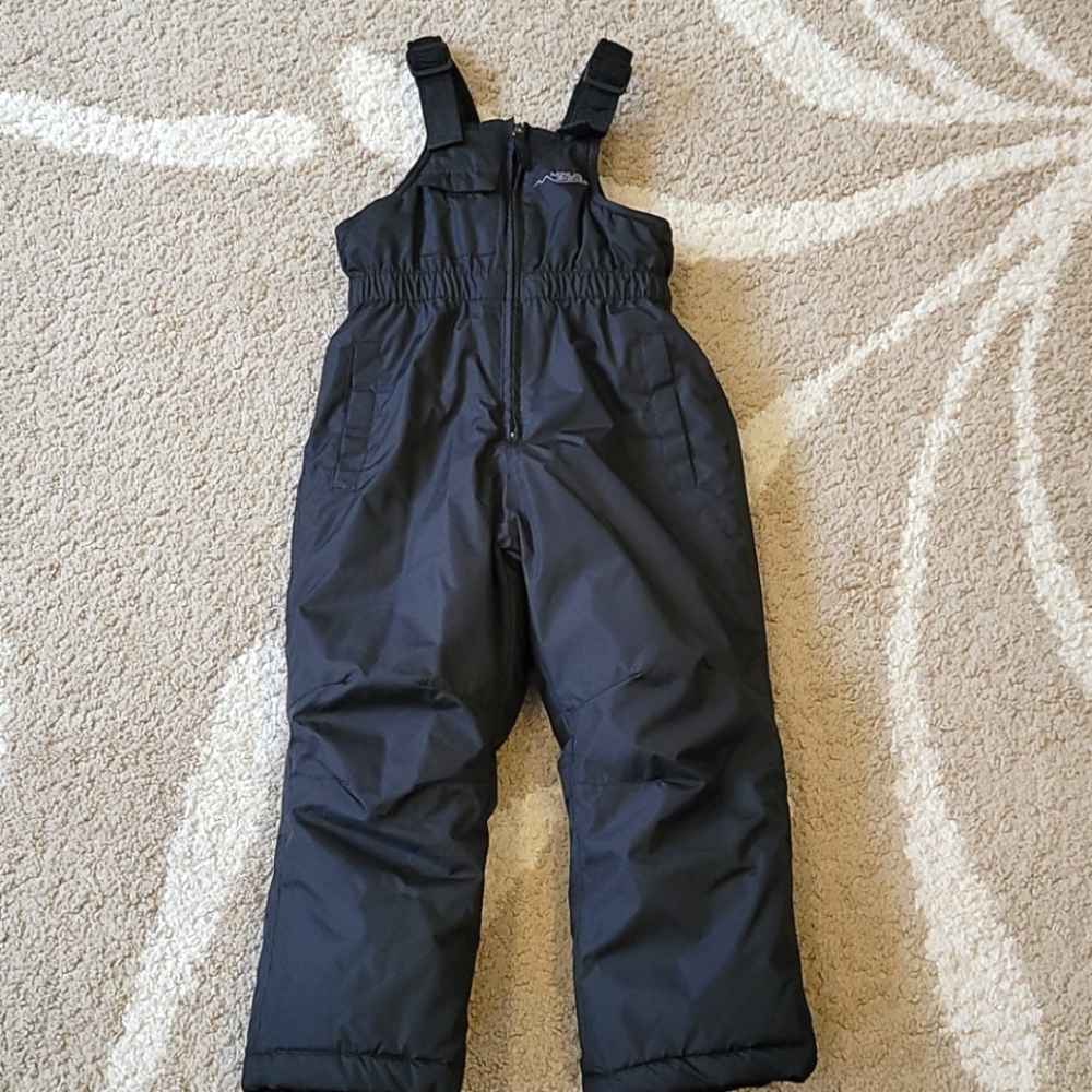 New Toddler Snow Bib size 5 black